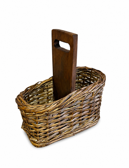 Matera de Ratán con Asa de Madera